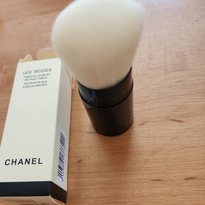 Chanel Les Beiges Retractable Kabuki Brush